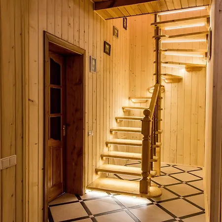 лісовий маєток *